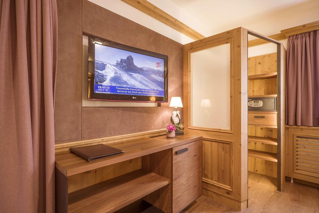 Alpin Hotel Garni Eder - Private Living Mayrhofen Εξωτερικό φωτογραφία