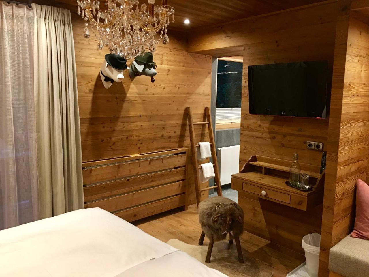 Alpin Hotel Garni Eder - Private Living Mayrhofen Εξωτερικό φωτογραφία